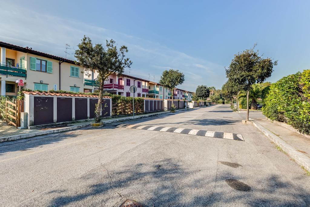 Terra Felice Aparthotel San Felice Circeo Exterior foto