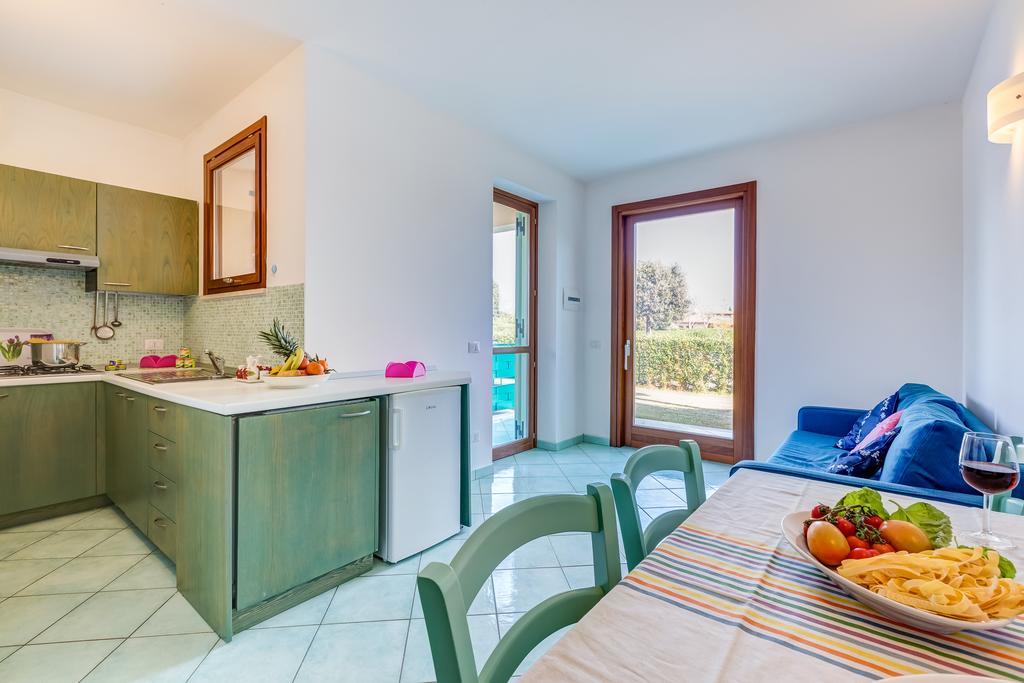 Terra Felice Aparthotel San Felice Circeo Habitación foto